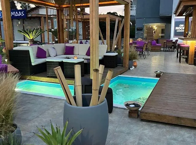 Faliro Hotel *